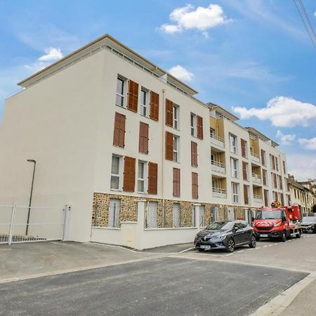 Appartement F2 De Haut Standing En Hypercentre Avec Jardin Prive A 270 M De La Gare De Mantes ! المظهر الخارجي الصورة
